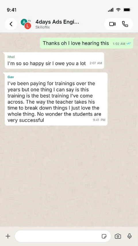Messages in the 4 Days Ads Engine training group: one participant says they are very happy, another says it is the best training they have come across and praises how the teacher breaks things down.